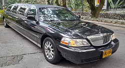 LINCOLN TOWN CAR... INSUPERABLE
